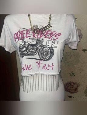 White 'Live Fast' Girls' Cropped Graphic Tee with Fringe